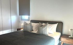Phaedrus Living Coral Suites Horizon
